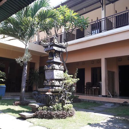 Puji Homestay Mataram Kültér fotó