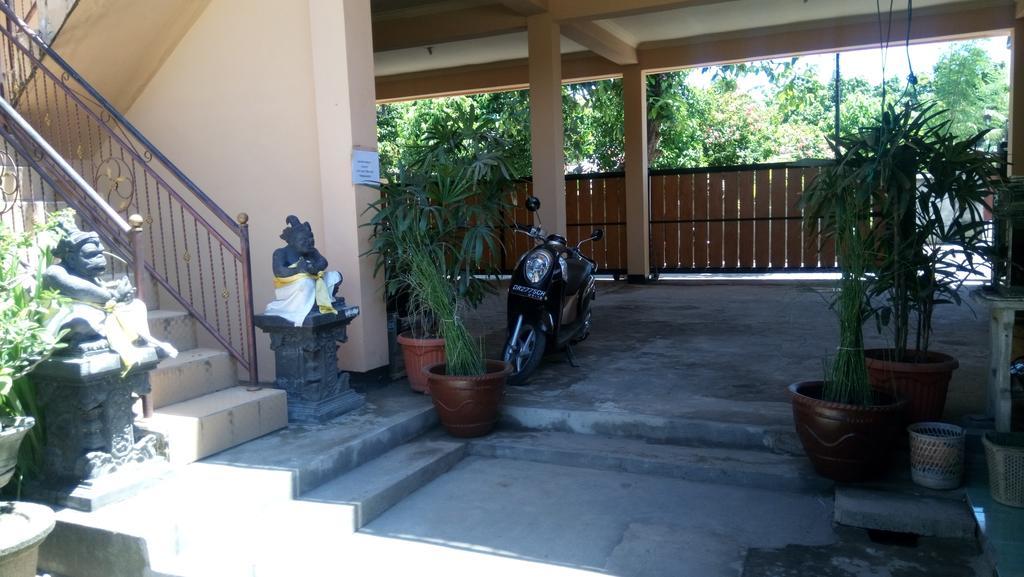 Puji Homestay Mataram Kültér fotó