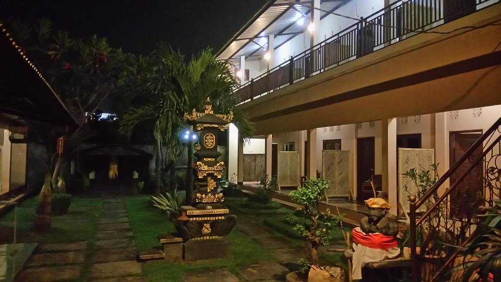 Puji Homestay Mataram Kültér fotó