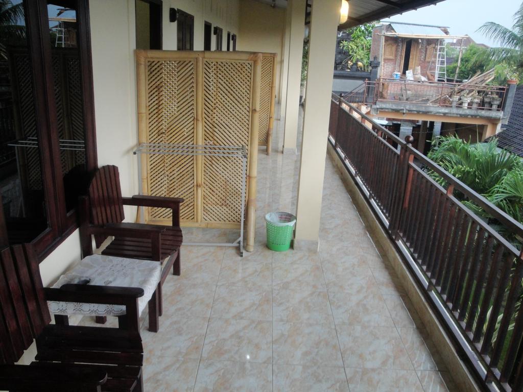 Puji Homestay Mataram Kültér fotó