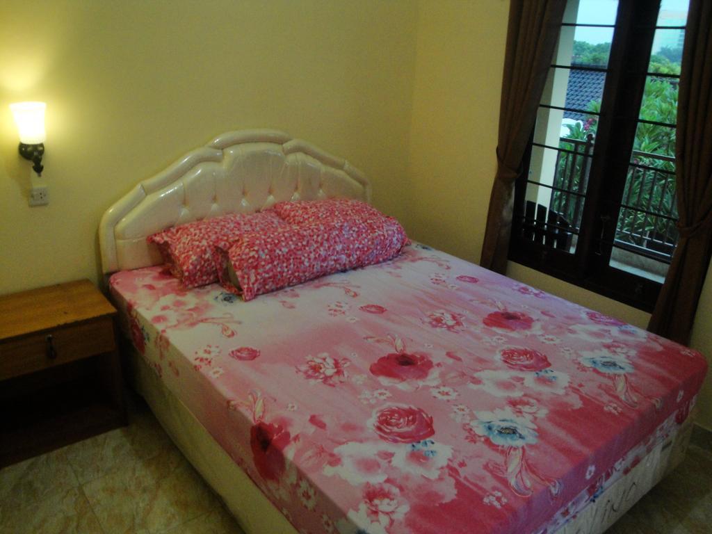 Puji Homestay Mataram Kültér fotó